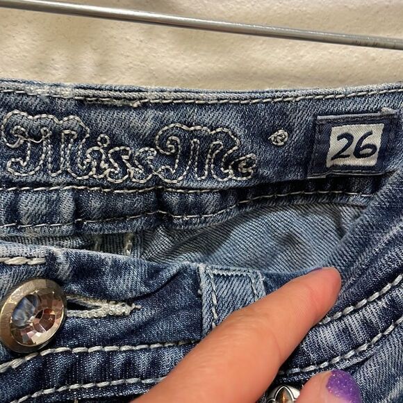 MISS Me woman’s Signature Straight woman’s blinged out jeans - Picture 6 of 16